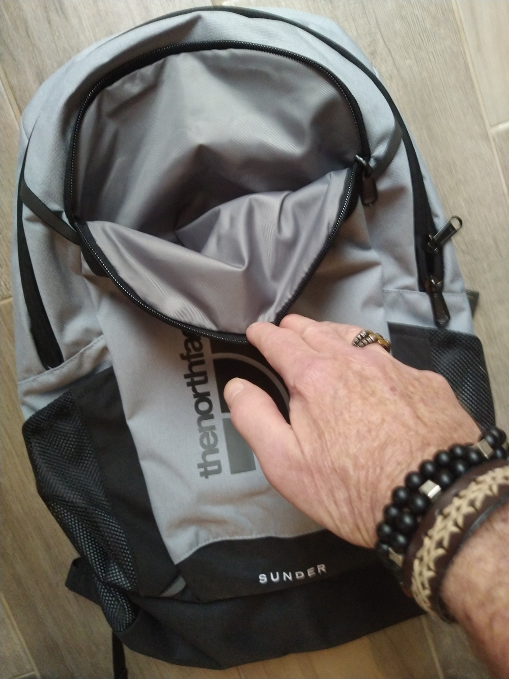 The North Face Sunder Backpack in Gray and Black + Caribbeaner Keychain - Picture 5 of 7